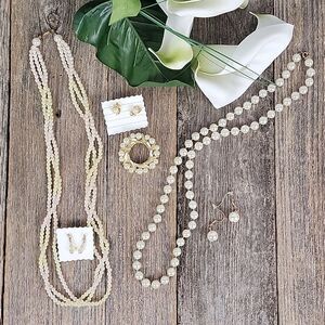 Pearl fashion jewelry bundle 6 pieces